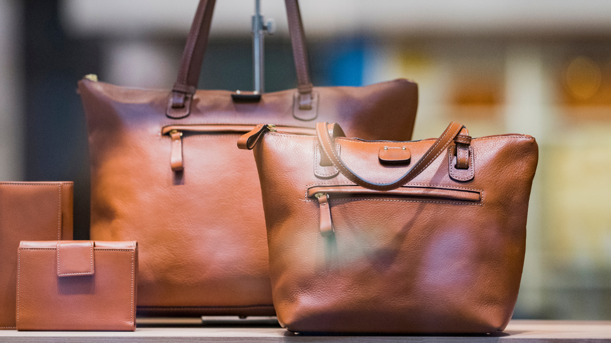 „Made in Hell“: Das wahre Gesicht der italienischen Luxusmode „Made in Hell“: Das wahre Gesicht der italienischen Luxusmode