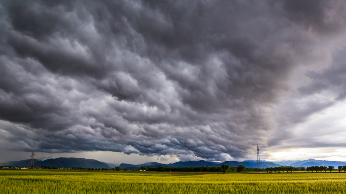 Rote Unwetter-Warnung: Extremer Sturm trifft Österreich jetzt hier